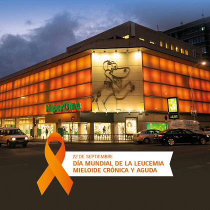 DinoSol cambia la iluminación de la tienda a color naranja