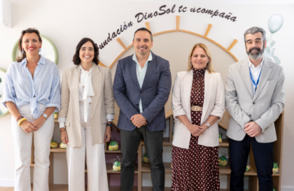 Inauguración de la sala de juegos del HUC