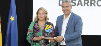 Foto de la recogida del premio